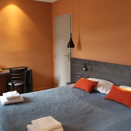 Hotel Le Pont Neuf Saint-Affrique Εξωτερικό φωτογραφία